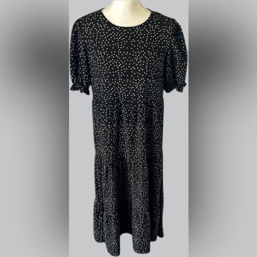 Black and White Puff Sleeve Tiered Midi Dress